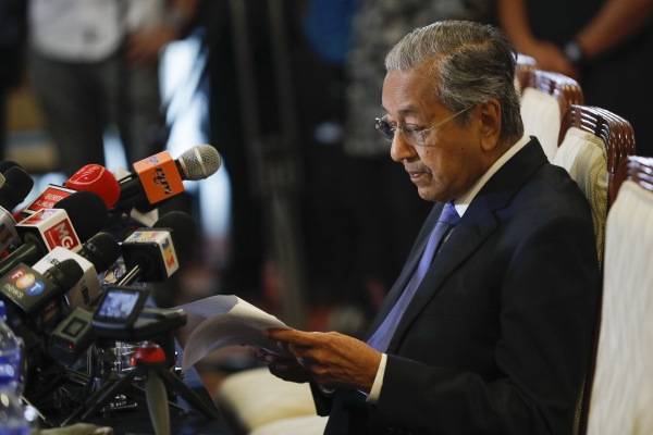 마하티르 모하마드 말레이시아 신임 총리가 16일 쿠알라룸푸르 기자회견 모습(사진=뉴시스)