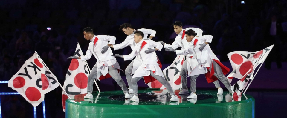 2016 브라질 리우올림픽 폐막식에서 2020년 도쿄 올림픽 홍보하는 일본 무용단(사진=뉴시스)