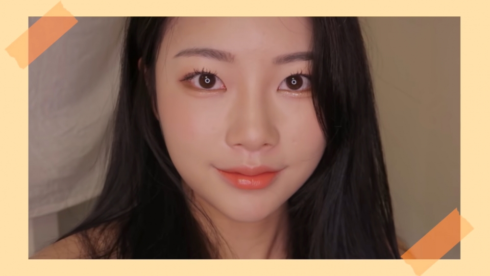 유튜버 '혜쁨'의 "바쁜 출근길에 하기 좋은 직장인 메이크업/daily makeup for workers" 영상 캡쳐.