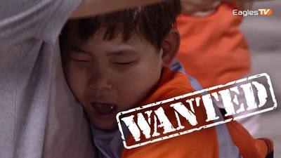 지난 4일 끝내기 홈런으로 역전승을 거둔 순간 감격해 울고 있는 윤준서군의 모습(사진=한화 이글스 구단 제공)