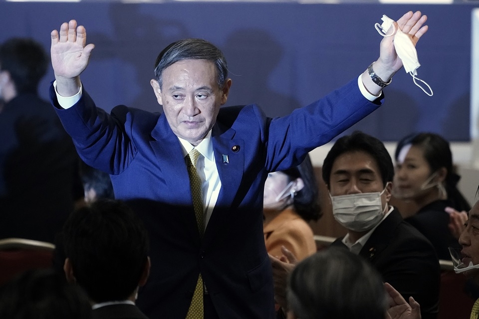 일본 집권 자민당이 14일 도쿄의 한 호텔에서 중의원·참의원 양원 총회를 열고 총재 선거를 실시한 결과, 스가 요시히데 관방장관을 차기 총재로 선출했다. (사진=뉴시스)