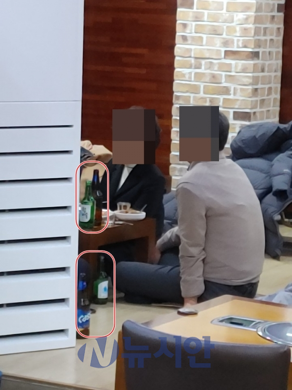 서울시의회 기획경제위원회 소속 의원들이 의회 사무처 직원들과 회기 중 대낮 술판을 벌여 비난을 받고 있다. (사진=정영일 기자)