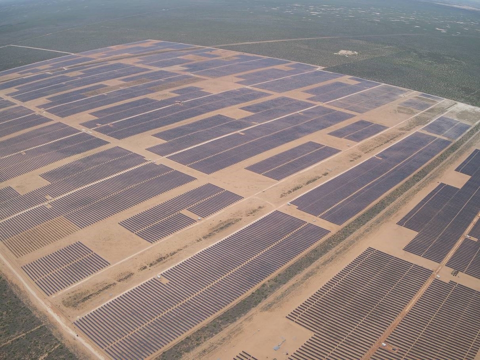 한화에너지(174파워글로벌)가 개발해 운영 중인 미국 텍사스주 Oberon 1A(194MW) 태양광발전소 전경.(사진=한화그룹)