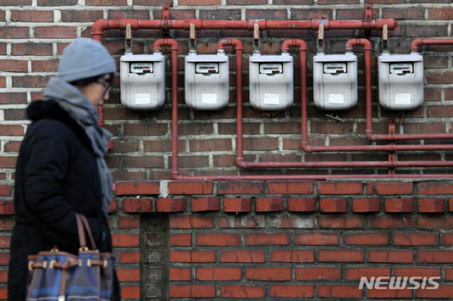 지난해 겨울 서울 시내 한 주택가에 가스계량기가 설치돼 있다. [사진=뉴시스]