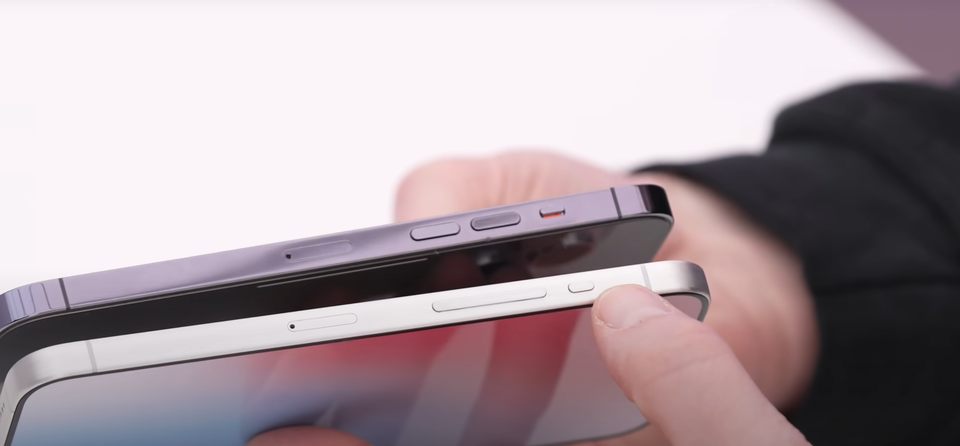 애플의 최대 위탁생산업체인 중국 폭스콘이 9월 아이폰15의 출시를 앞두고 공격적인 인력 확보에 나서고 있다. 사진은 아이폰15 울트라(가칭) 추정 목업 모델. [사진=유튜브 '언박스테라피' 동영상 캡쳐]