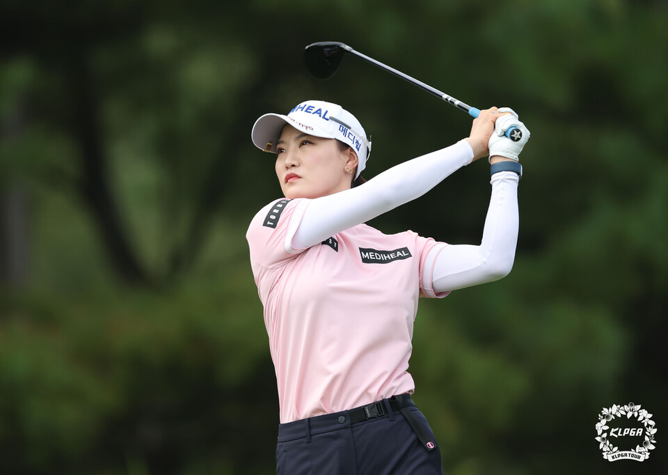 [KLPGA]'무명' 박도영, 하이원리조트 6언더파 공동선두