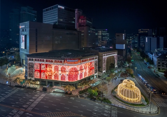 서울 중구 신세계백화점 본점 미디어파사드 모습. [사진=신세계백화점]