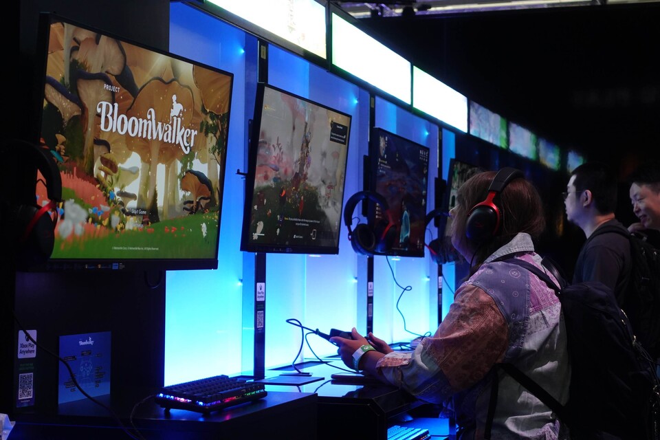 넷마블의 신작 PC·콘솔 게임 '프로젝트 블룸워커'가 세계 최대 게임쇼 '게임스컴 2025'에서 깜짝 공개됐다. [사진=넷마블]