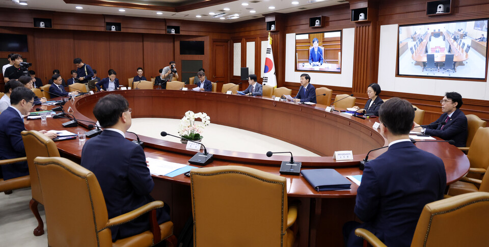 구윤철 경제부총리 겸 기획재정부 장관이 3일 오전 서울 종로구 정부서울청사에서 열린 '경제관계장관회의 겸 산업경쟁력강화관계장관회의'에서 발언하고 있다. [사진=뉴시스]